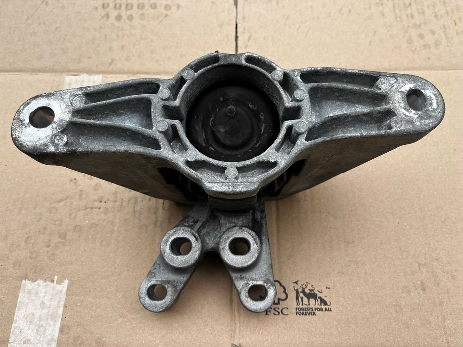 Chrysler Pacifica Voyager 17-24 Łapa Poduszka Mocowanie Silnika