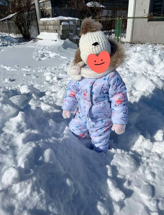 Зимовий комбінезон на дівчинку