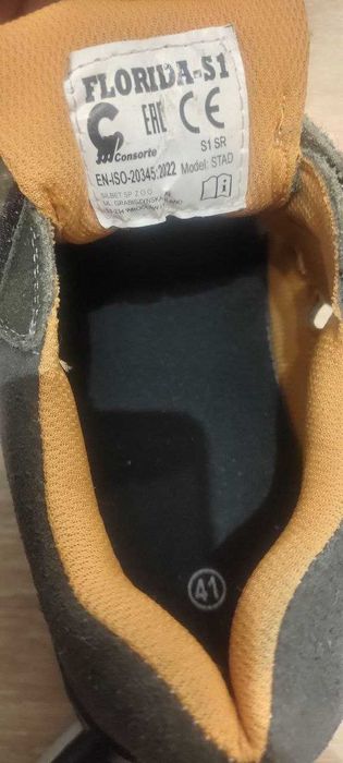 Buty robocze nowe r. 41