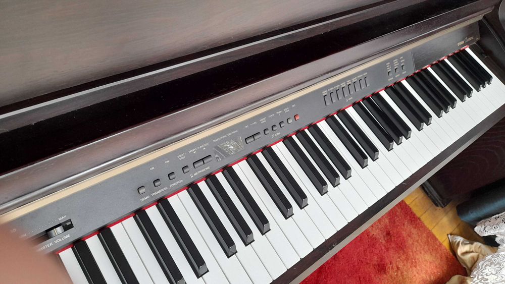 Piano Yamaha CLP 930