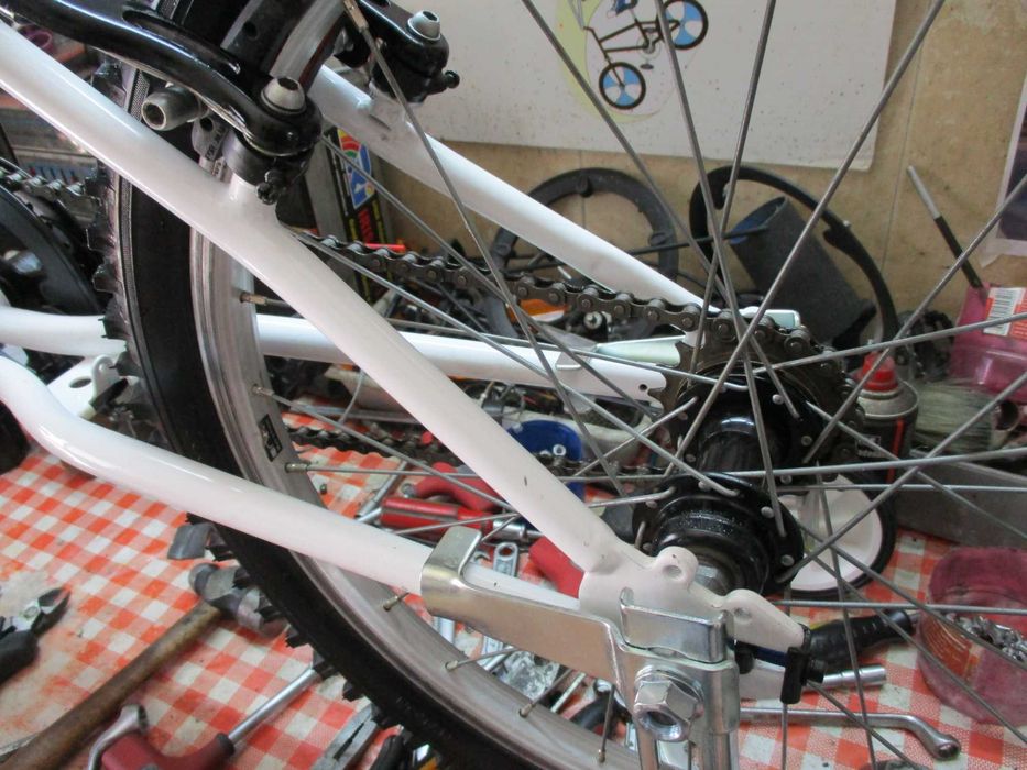 Criança B’Twin branca roda 20 c/ rodinhas