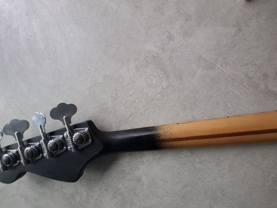 Gitara basowa Mayones rok 1992