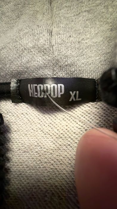 Hoodie Oficial Festival Neopop - Novo (Cinzento)