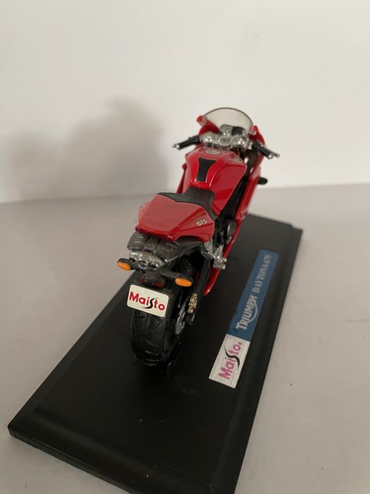 Mota miniatura Maisti