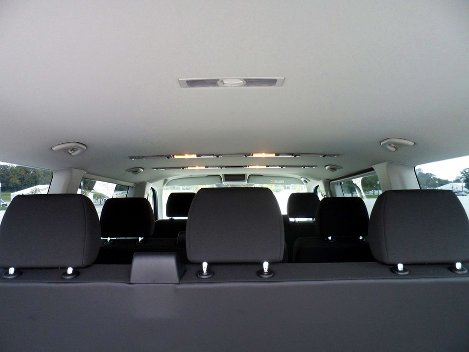 Wynajem busa bus 9 osobowy VW CARAVELLE