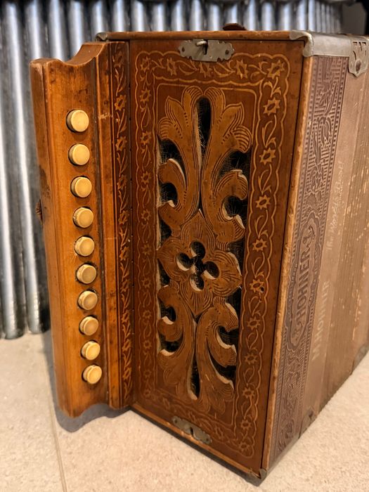 Acordeão Melodeon Hohner antigo