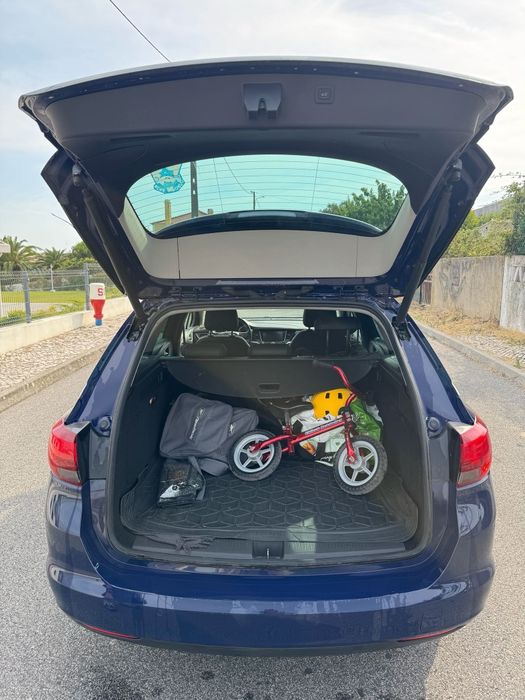 Opel Astra Sports Tourer — fotografia 4