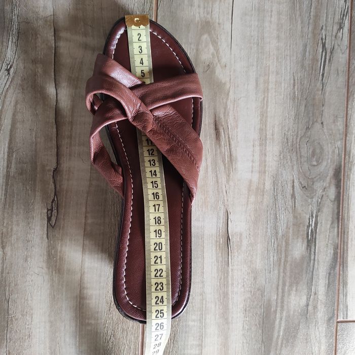 Шльопанці жіночі 39 розмір.