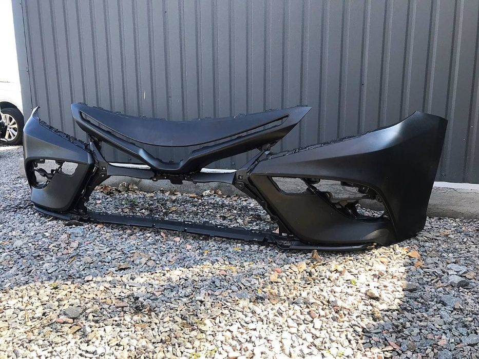 TOYOTA CAMRY 70 USA 2018 2019 Бампер SE