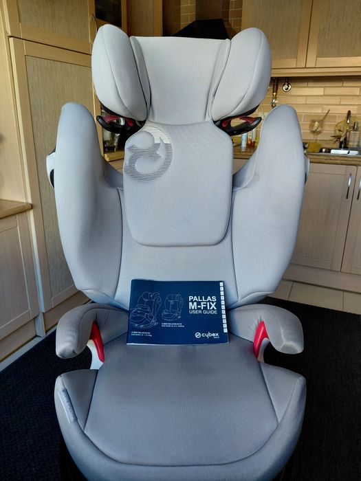 Cadeira de bebê para carro - com isofix