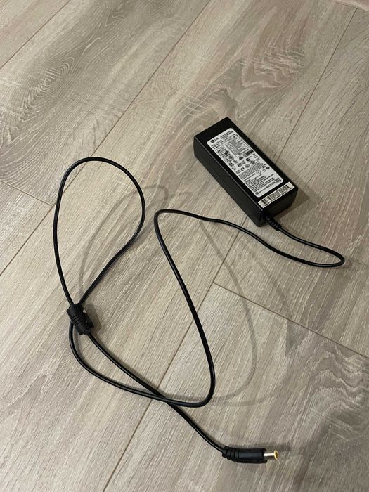 Монітор LG Flatron E2360V-PN