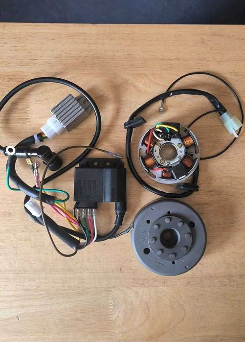 Eletrónico 12V com luz para zundapp, casal, kreidler e sachs