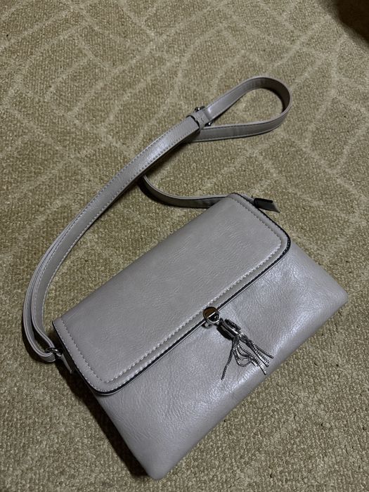 Сумка через плече жіноча