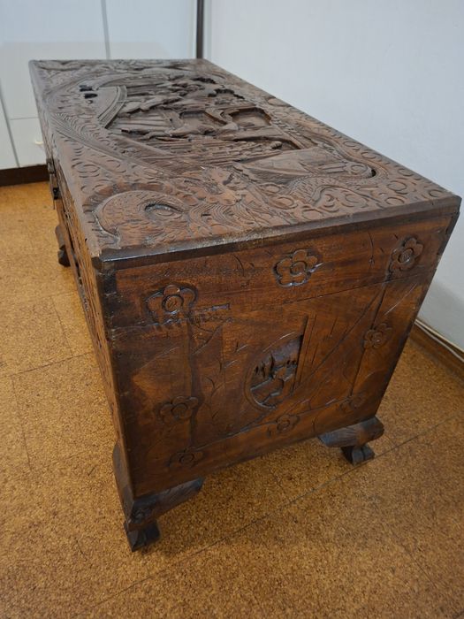 Arca de madeira exótica Angolana