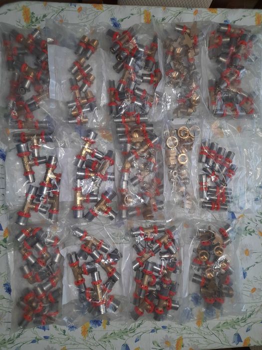 Trójnik 20/20/16 Zaprasowany PEX Sigma-Li Dostępne 116szt