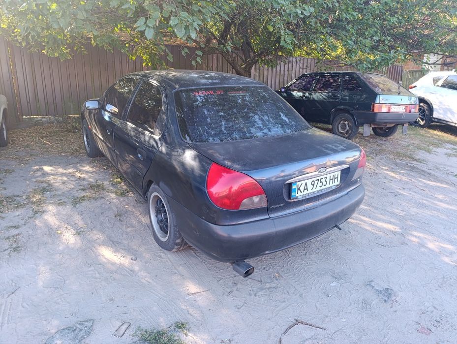 Ford Mondeo 1.8 1000$