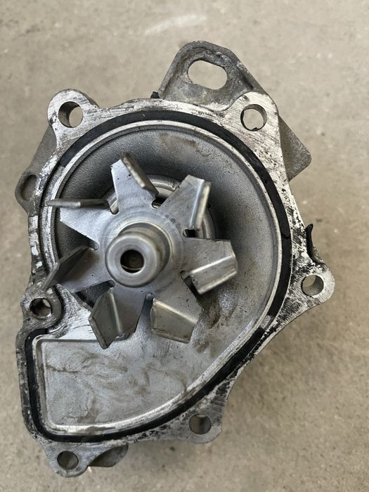 Шарові опори, тяги, рульові накінечники та інше ходової RAV 4