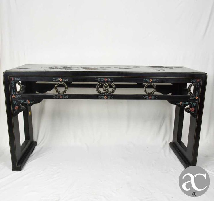 Credência / móvel de encostar em laca chinesa pintado à mão