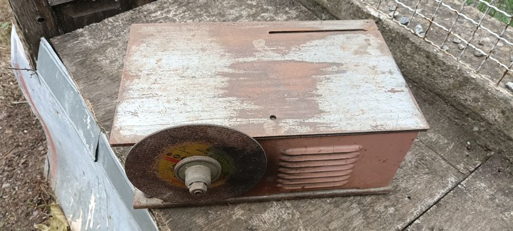 Продам циркулярку (фугальный станок )