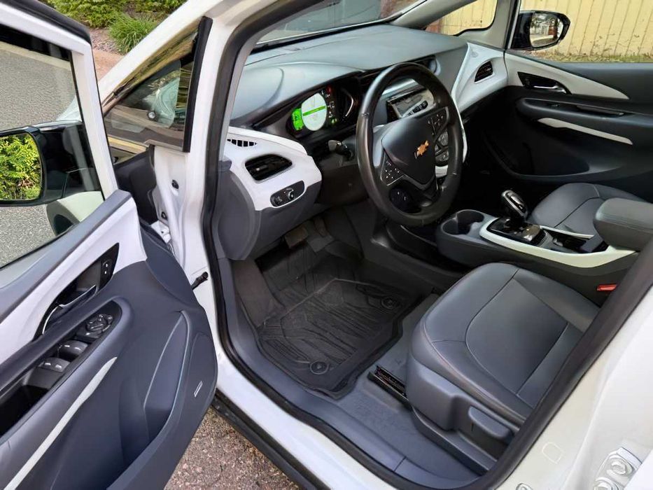 Chevrolet Bolt EV Premier      2021