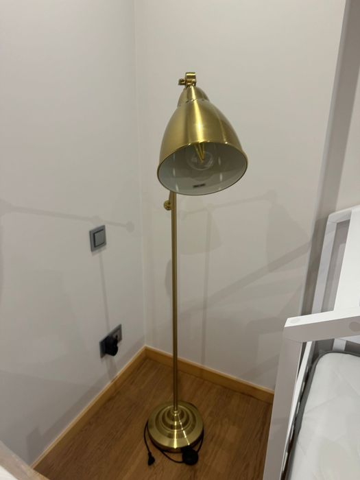 Candeeiro de pé ikea barometer