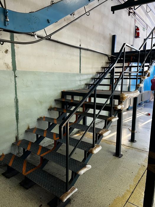 Schody stalowe magazynowe