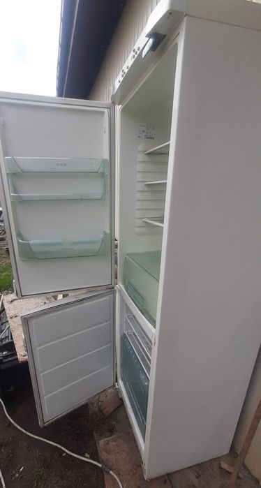 Продам холодильник (робочий )