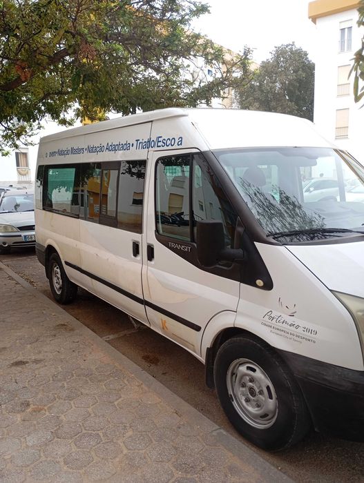 Ford Transit 9 lugares mista