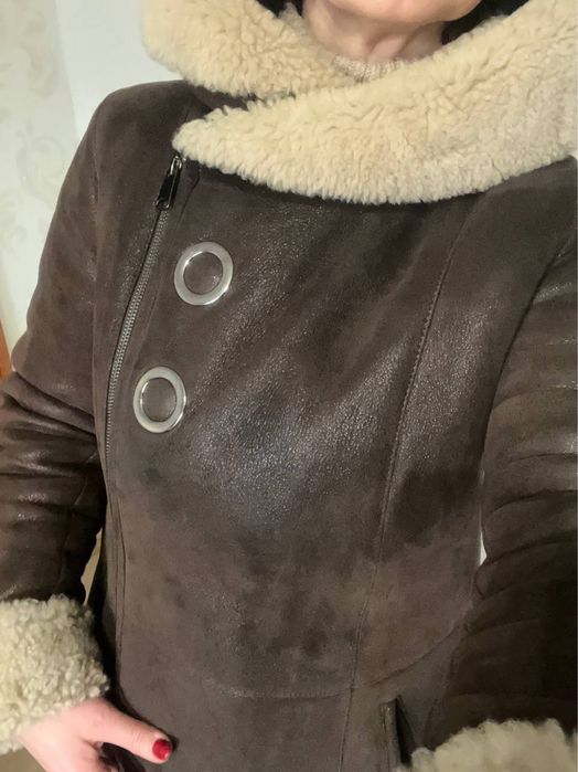 Дублёнка натуральная капюшон M-L