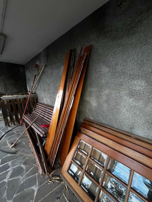 Portas em Madeira Maciça Envidraçadas – Estilo Clássico/Rústico