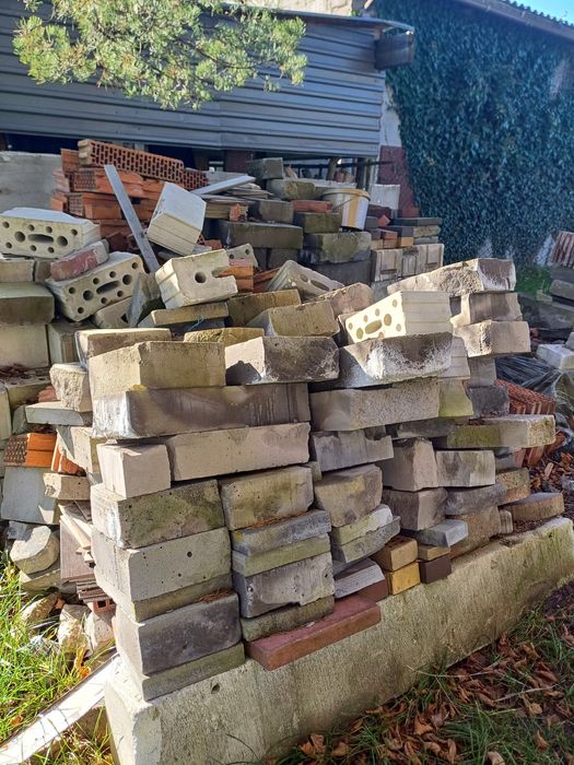 Cegła, pustaki,gruz