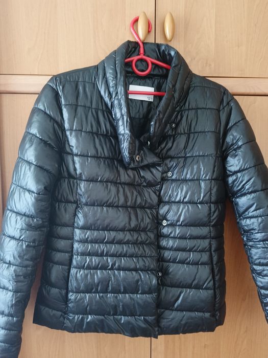 Куртка демісезонна.