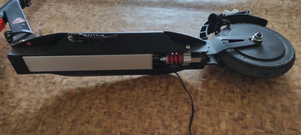 Електросамокат Road