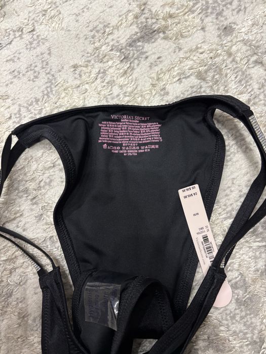 Продам плавки/ низ від купальника victorias secret розмір M