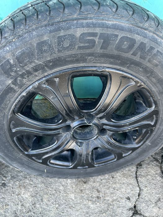 Диски 175/70r13 4*98 4шт в комплекті з резиною і болтами