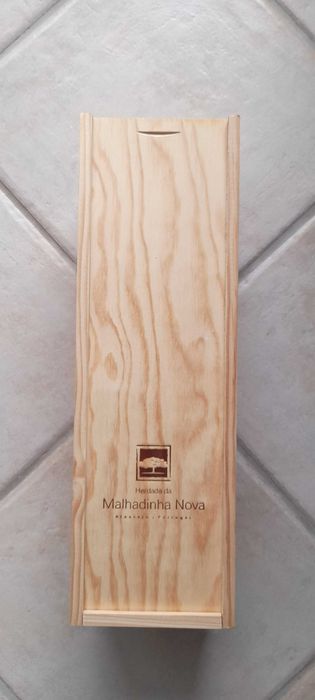 Caixa em madeira de vinho "Malhadinha Nova" vazia