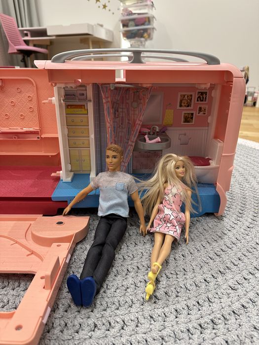 Barbie bardzo duzy kamper FBR34 - lekko uszkodozny