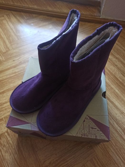 Nowe buty zimowe emu