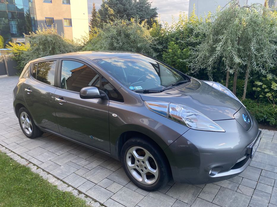 Nissan leaf 2016