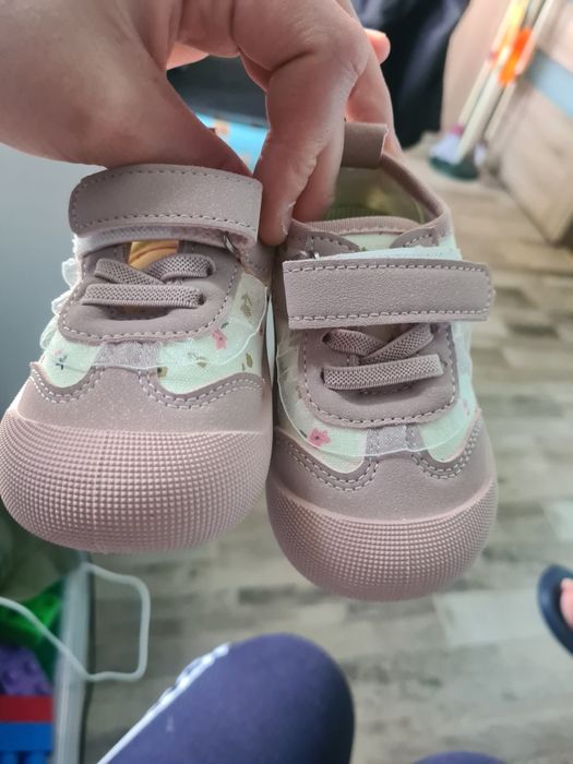 Buciki dla dziewczynki