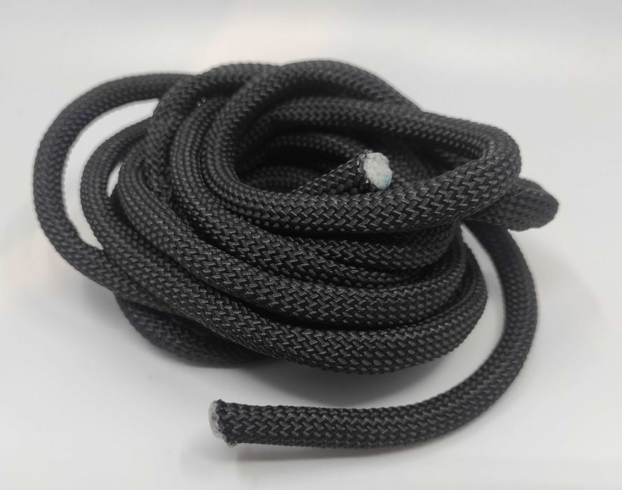 Sznurek Linka do sanek 4 m z plastikowym uchwytem i dwa karabińczyki