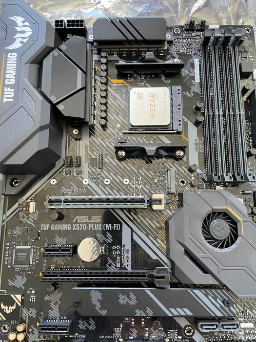 Komputer Ryzen 9 3900X / 64GB RAM / 16,5TB SSD+HDD / X570 WiFi