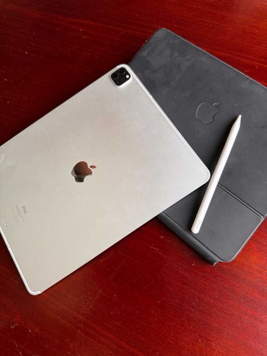 iPad Pro 12.9" (5.ª Ger) M1 | Cellular + Magic Keyboard + Pencil 2