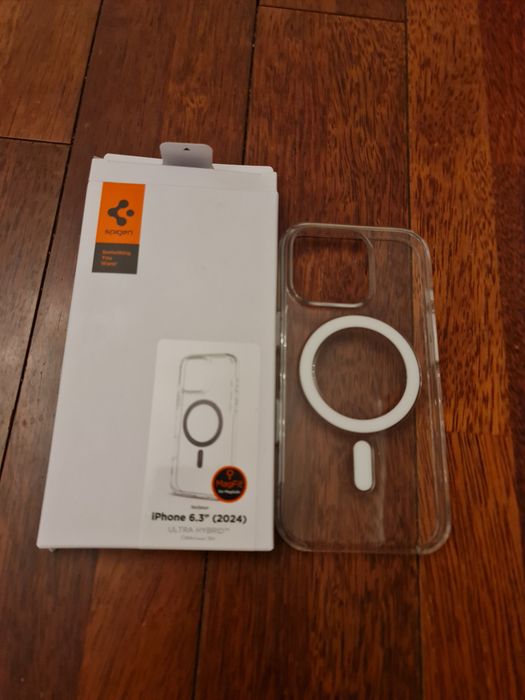 Etui do iPhone 16 pro Spigen