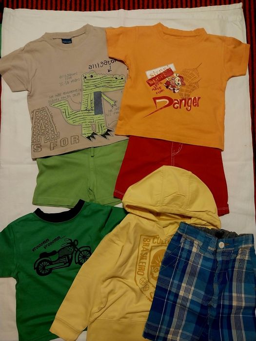 Продам одним лотом летнюю одежду на мальчика
