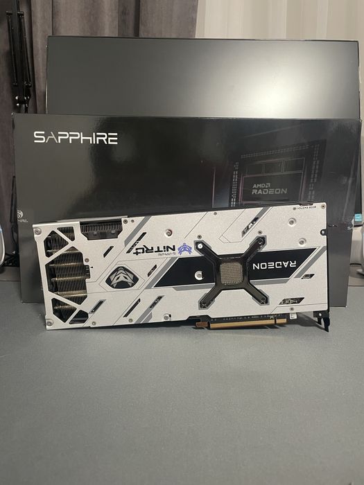 Відеокарта Radeon RX 6800 XT 16 GB GDDR6