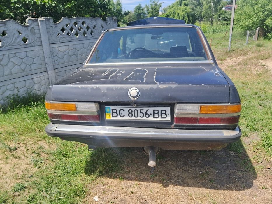 Розбираю бмв 524 2.4 тд