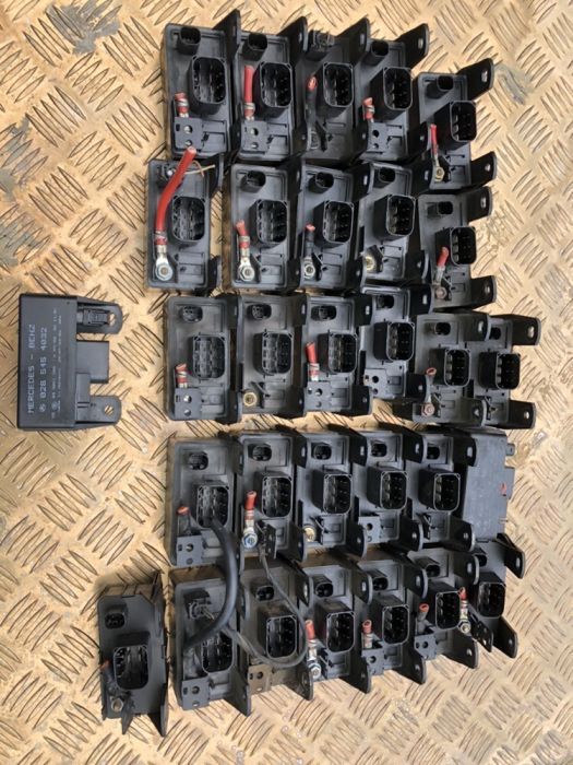 Реле Свечей Накала мерседес 2.7 612 спринтер sprinter ml 163 2.9 3.2