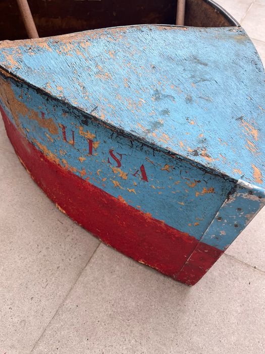 Antigo barco decorativo