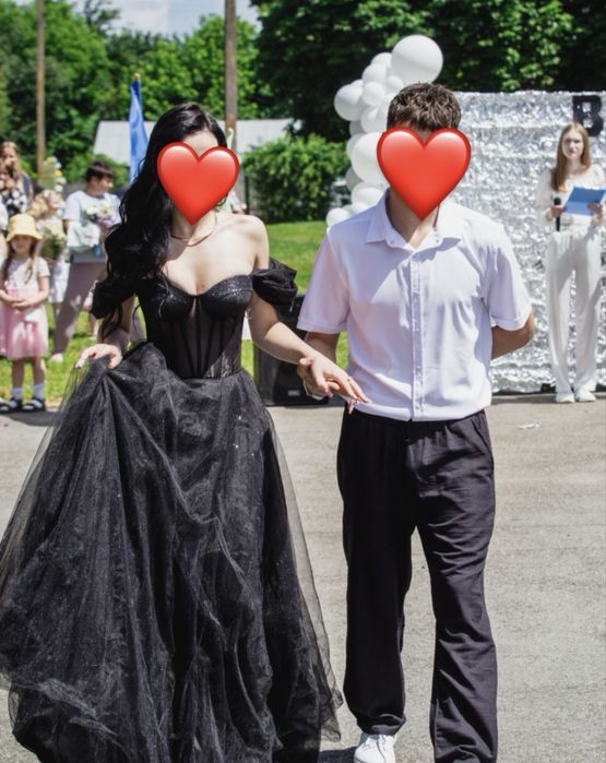 продам випускну сукню розмір S (деталі в приватні)